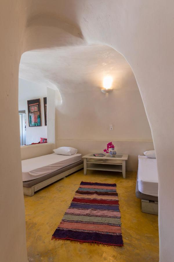 Hostel Caveland Karterados  Exteriér fotografie