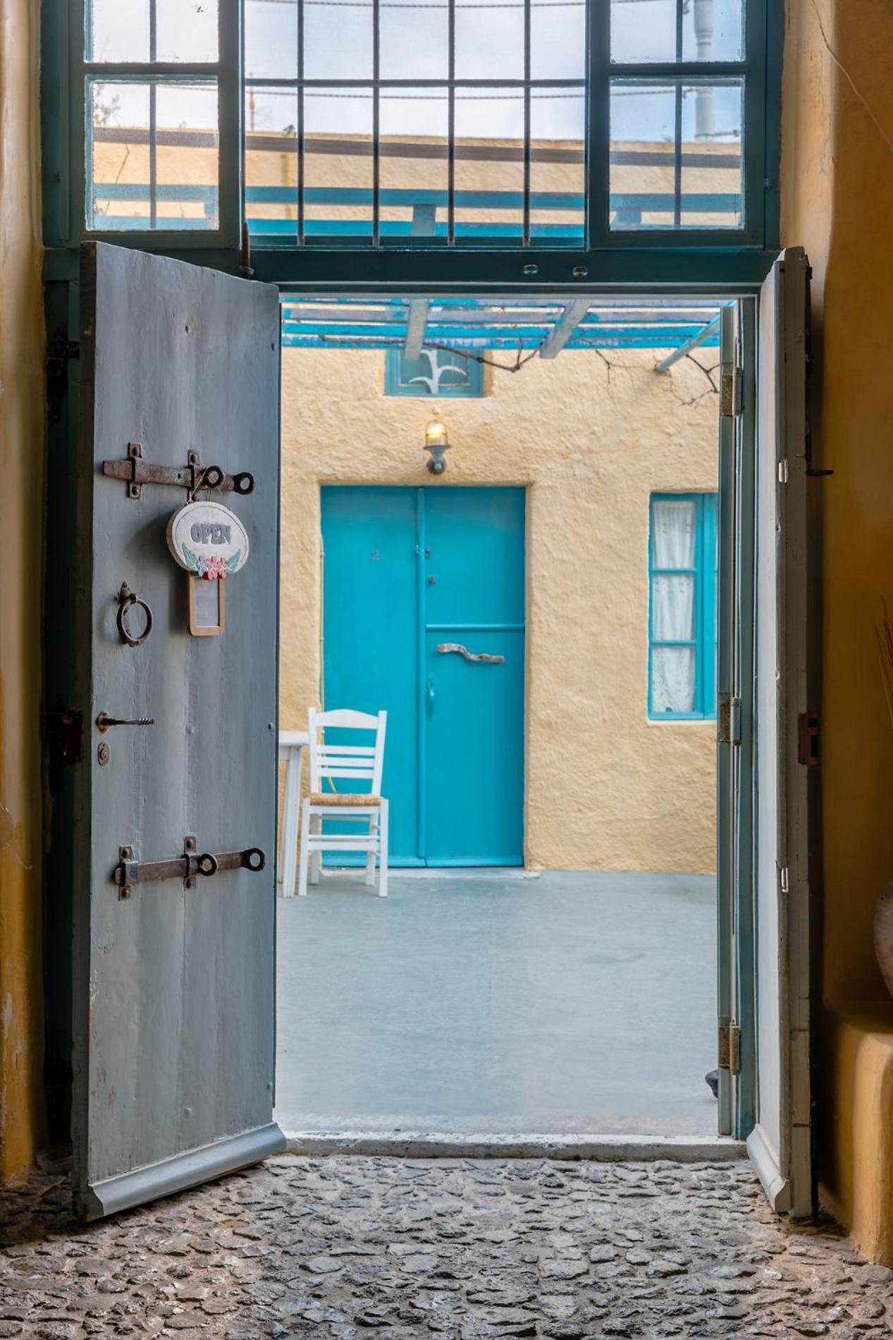 Hostel Caveland Karterados  Exteriér fotografie